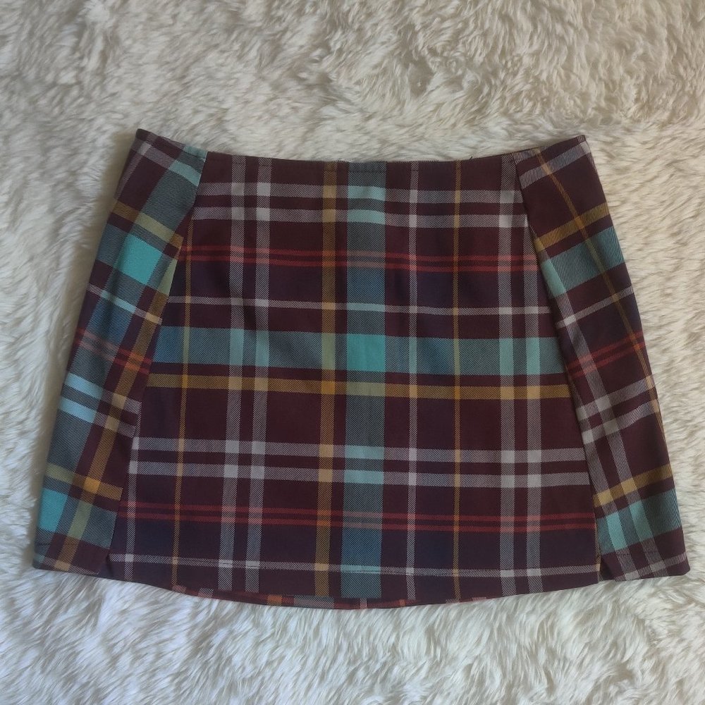 Urban Outfitters Plaid Mini Skirt Dark Academia Vibe Size Medium